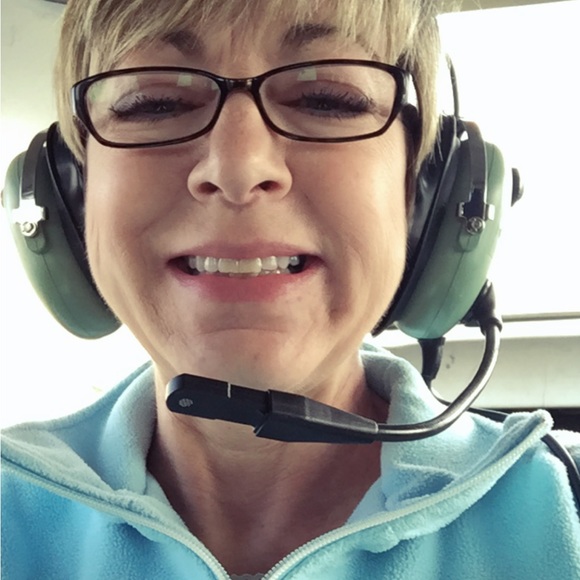 Meet your Posher, Jana & Pearl 🦋🐾💕 - Picture 4 of 7